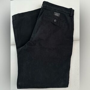Banana Republic Men's Black Relaxed Fit Dawson Pants